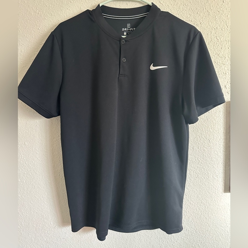 Nike Men's Black Polo Shirt